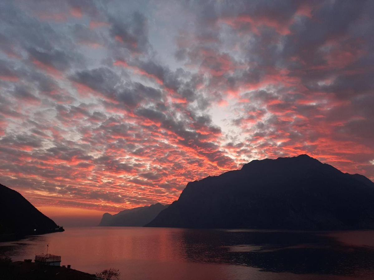 Vistalago Torbole Hotel Torbole Sul Garda Buitenkant foto